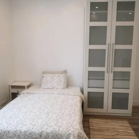 Jakobson House Korter