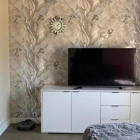 Jakobson House Apartment